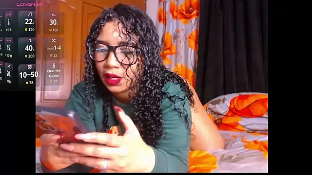 leslycarsson online show from 10/03/25, 01:13