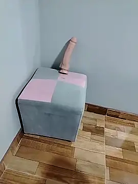 Snapshot of CamilaPromete chatting on 12/19/25, 10:06 CamilaPromete online show from 12/19/25, 10:06