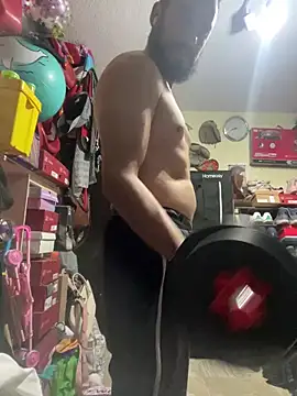 Snapshot of leonardohot1987 chatting on 02/27/25, 06:07 leonardohot1987 online show from 02/27/25, 06:07