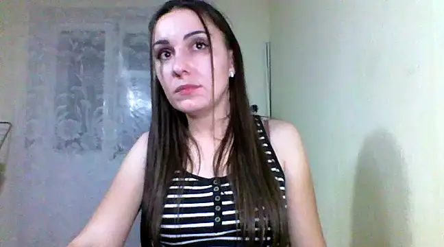 Snapshot of Yuliia30 chatting on 01/11/25, 07:27 Yuliia30 online show from 01/11/25, 07:27