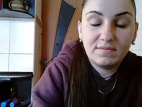 Snapshot of Yuliia30 chatting on 01/11/26, 11:04 Yuliia30 online show from 01/11/26, 11:04