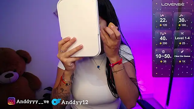 Snapshot of Anddyy__ chatting on 04/19/26, 04:50 Anddyy online show from 04/19/26, 04:50
