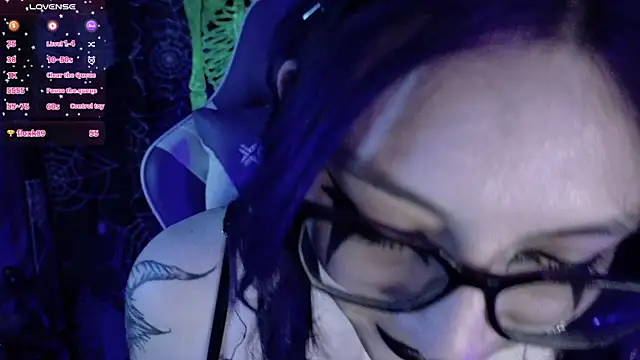 Kimlennox  online show from 04/06/26, 01:45