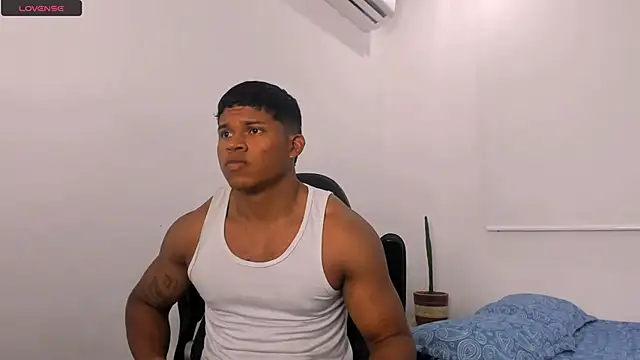 Snapshot of maxsteel177 chatting on 01/12/25, 12:18 maxsteel177 online show from 01/12/25, 12:18