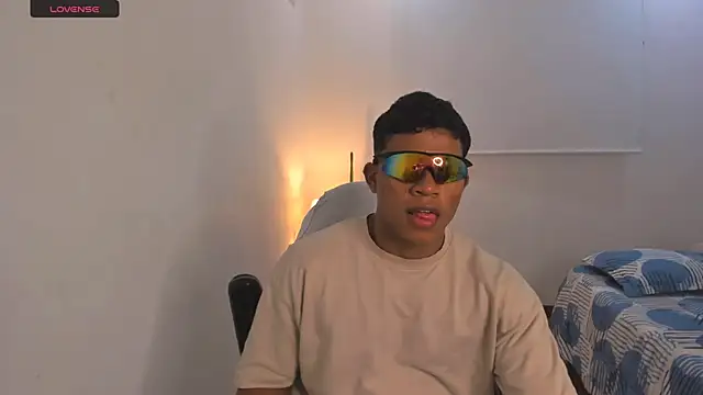 Snapshot of maxsteel177 chatting on 03/08/25, 12:44 maxsteel177 online show from 03/08/25, 12:44