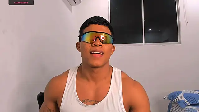 Snapshot of maxsteel177 chatting on 03/12/25, 12:10 maxsteel177 online show from 03/12/25, 12:10