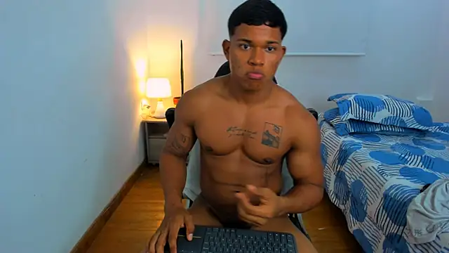 Snapshot of maxsteel177 chatting on 03/22/25, 03:30 maxsteel177 online show from 03/22/25, 03:30