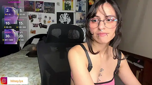 B0nnie H0ney online show from 06/25/26, 12:54
