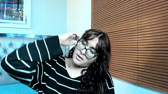 Snapshot of kathepickmanx chatting on 05/10/26, 03:44 kathepickmanx online show from 05/10/26, 03:44