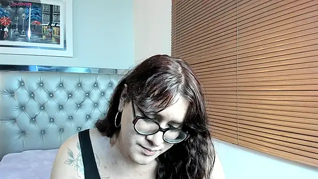 Snapshot of kathepickmanx chatting on 05/28/26, 03:37 kathepickmanx online show from 05/28/26, 03:37