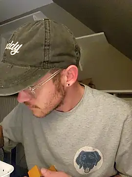 SoxxyNsh online show from 12/18/25, 01:55