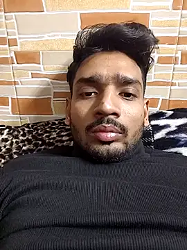 Snapshot of 13horny13 chatting on 01/11/25, 04:25 13horny13 online show from 01/11/25, 04:25