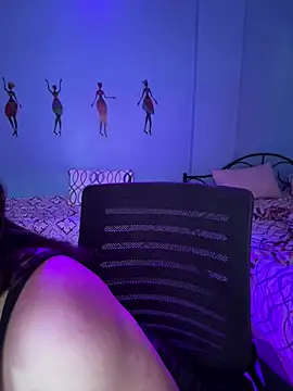 Ayeshaa  25 online show from 03/07/25, 09:07