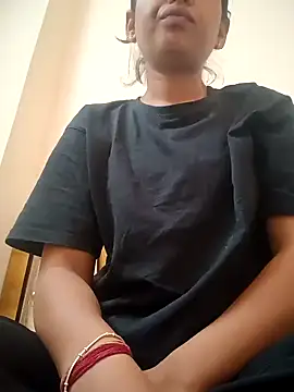 soniya rawat0 online show from 02/02/25, 06:04