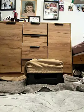 Renii1234 online show from 01/15/26, 08:52