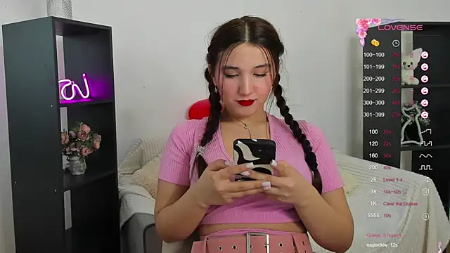 anna elfi online show from 02/12/25, 09:52