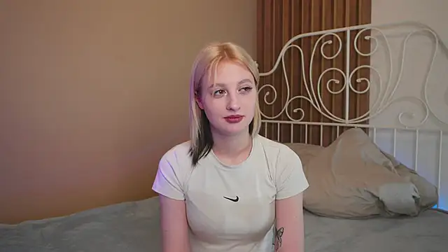 Snapshot of milasmiu chatting on 01/13/25, 06:27 milasmiu online show from 01/13/25, 06:27