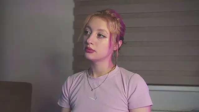 Snapshot of milasmiu chatting on 01/29/25, 03:04 milasmiu online show from 01/29/25, 03:04