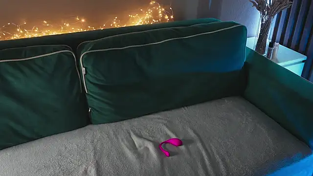 Snapshot of milasmiu chatting on 02/18/25, 07:09 milasmiu online show from 02/18/25, 07:09