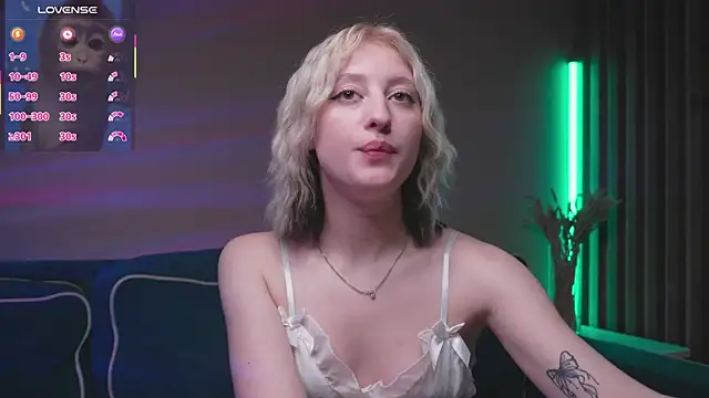 Snapshot of milasmiu chatting on 03/04/25, 11:11 milasmiu online show from 03/04/25, 11:11