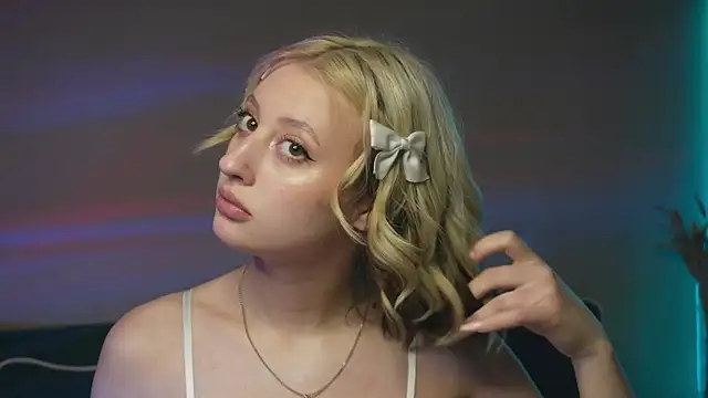 Snapshot of milasmiu chatting on 03/08/25, 05:01 milasmiu online show from 03/08/25, 05:01