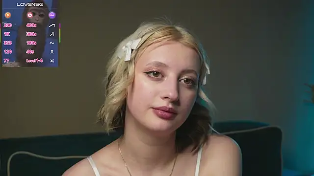 Snapshot of milasmiu chatting on 03/08/25, 08:03 milasmiu online show from 03/08/25, 08:03