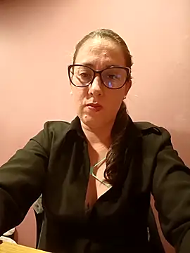 CHARLOTTE 1711 online show from 04/17/26, 02:47