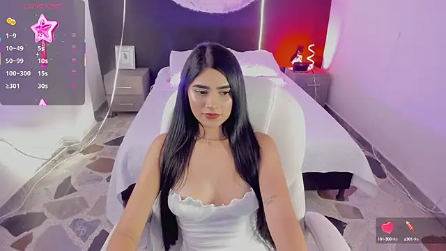 Snapshot of BellaaStorm chatting on 09/12/25, 04:56 BellaaStorm online show from 09/12/25, 04:56