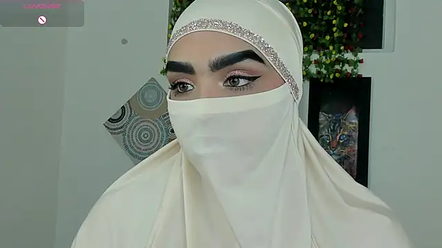 Maissa Alabi online show from 11/18/25, 07:29