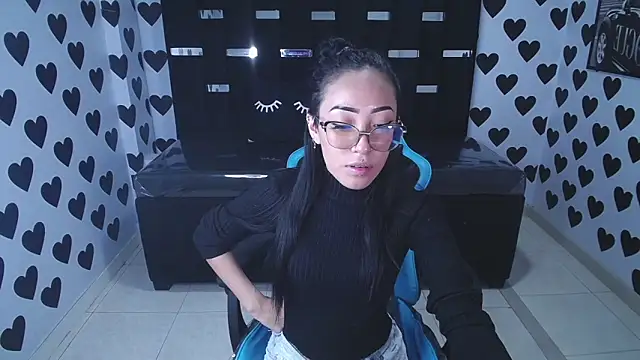 Snapshot of victoria_ricci_a chatting on 02/17/25, 04:37 victoria ricci a online show from 02/17/25, 04:37