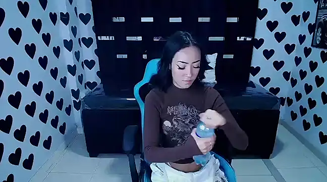 Snapshot of victoria_ricci_a chatting on 02/18/25, 04:37 victoria ricci a online show from 02/18/25, 04:37