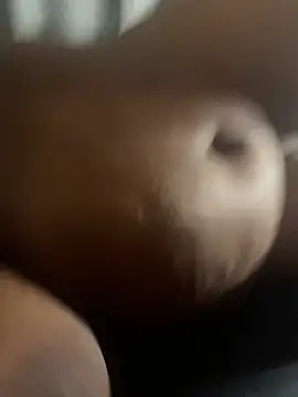 Snapshot of Lilymoonshow chatting on 02/21/25, 11:55 Lilymoonshow online show from 02/21/25, 11:55