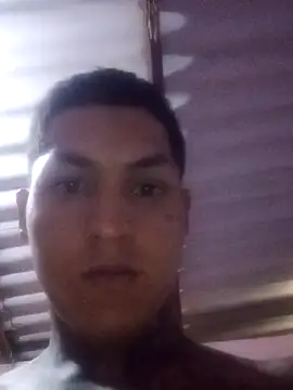 Snapshot of Briangalleta chatting on 03/20/25, 12:32 Briangalleta online show from 03/20/25, 12:32