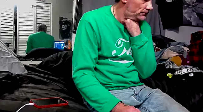 Snapshot of 1badfucka chatting on 01/24/25, 04:05 1badfucka online show from 01/24/25, 04:05