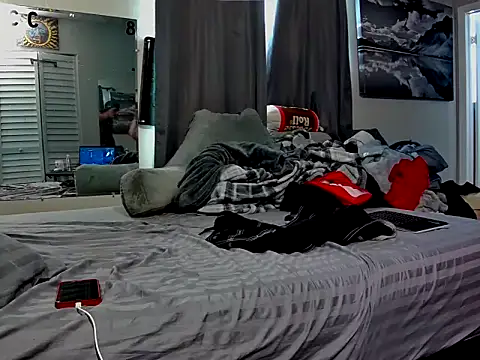 Snapshot of 1badfucka chatting on 03/08/25, 08:46 1badfucka online show from 03/08/25, 08:46