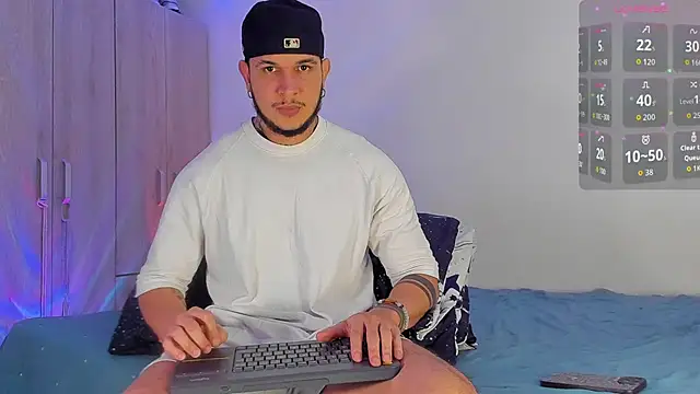 austinoficial online show from 11/18/25, 09:08