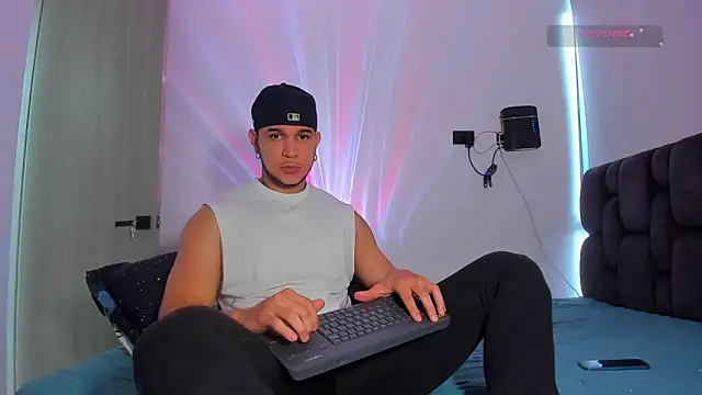 austinoficial online show from 03/12/26, 08:59