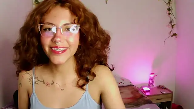 zoe ch  online show from 09/09/25, 04:23