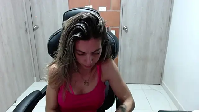 Princezzlove3 online show from 03/04/25, 12:18