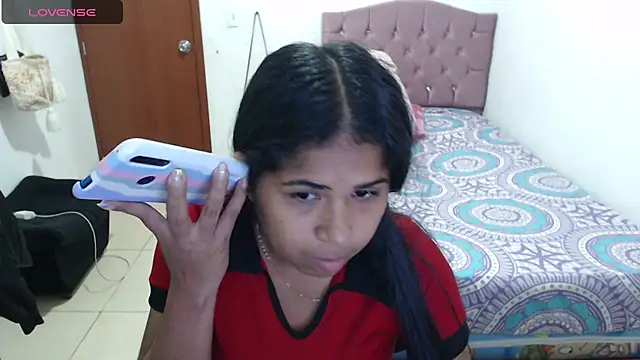 july-feria online show from 01/19/25, 12:28