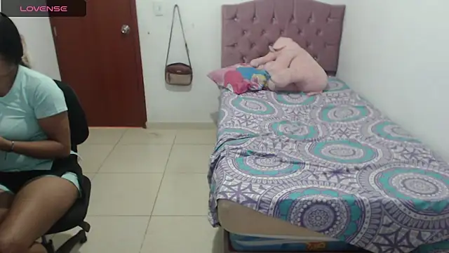 july-feria online show from 01/28/25, 08:36