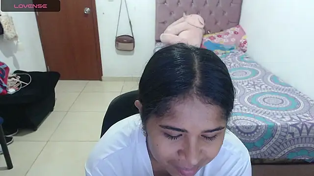 july-feria online show from 02/28/25, 10:50