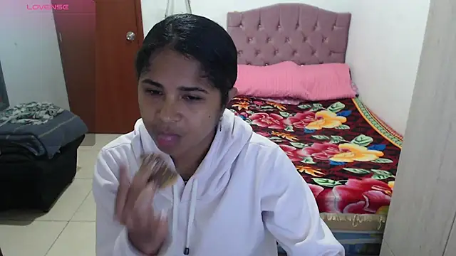 july-feria online show from 11/30/25, 10:25