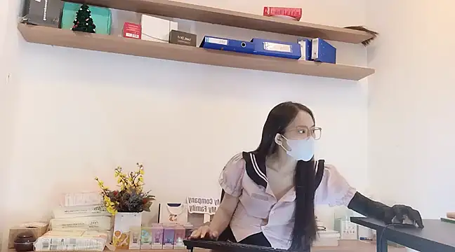 Snapshot of Lush-Office chatting on 02/10/25, 03:46 Lush-Office online show from 02/10/25, 03:46