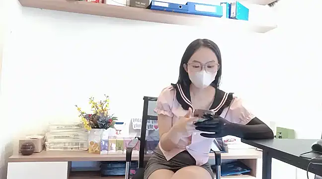 Snapshot of Lush-Office chatting on 02/16/25, 03:15 Lush-Office online show from 02/16/25, 03:15