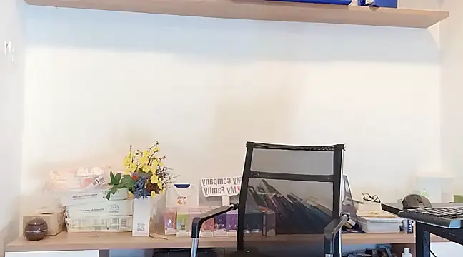 Snapshot of Lush-Office chatting on 03/02/25, 02:32 Lush-Office online show from 03/02/25, 02:32