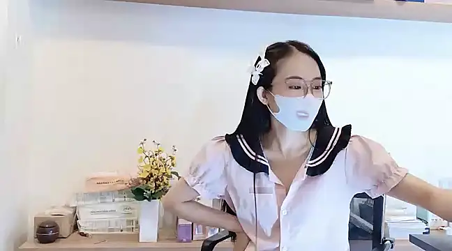 Snapshot of Lush-Office chatting on 03/14/25, 01:13 Lush-Office online show from 03/14/25, 01:13