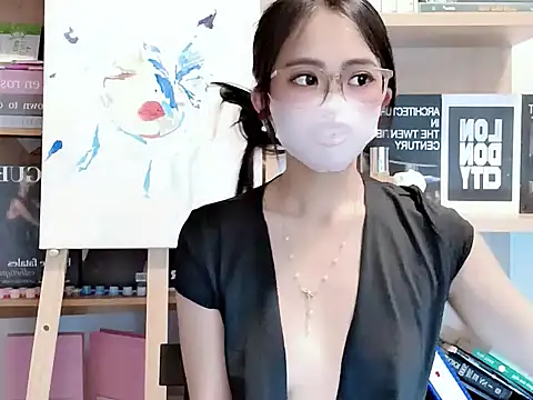 Snapshot of Lush-Office chatting on 10/09/25, 07:17 Lush-Office online show from 10/09/25, 07:17