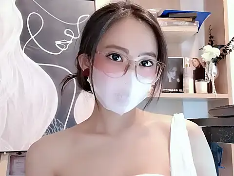 Snapshot of Lush-Office chatting on 11/26/25, 07:20 Lush-Office online show from 11/26/25, 07:20