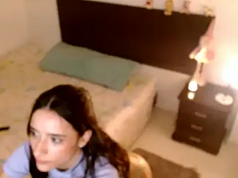 Snapshot of Aurrorasweet chatting on 02/03/25, 04:35 Aurrorasweet online show from 02/03/25, 04:35